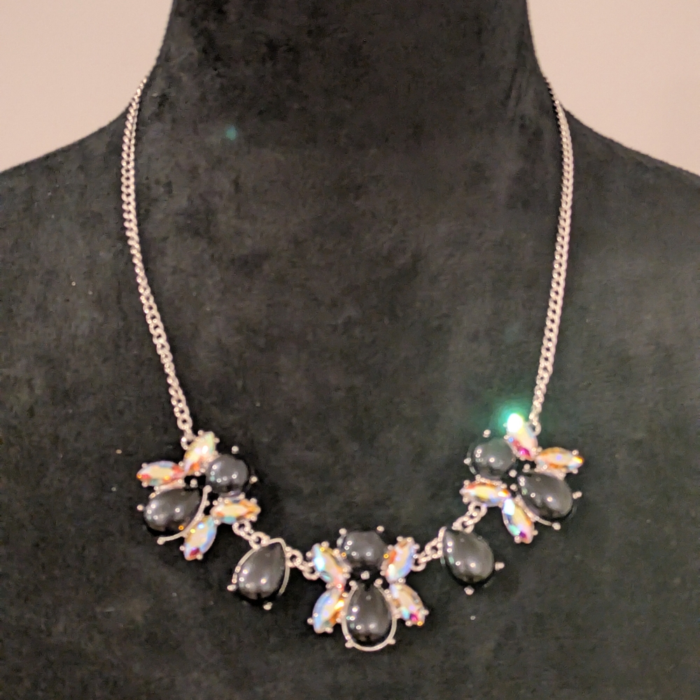 Chic Aurora Borealis Crystal and Black Gemstone Necklace